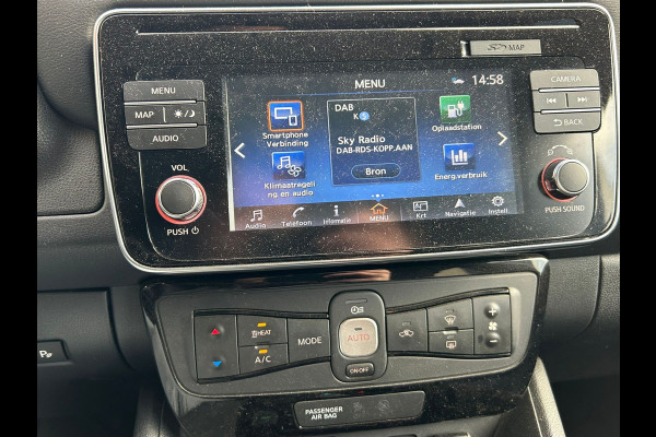 Nissan Leaf N-Connecta 40kWh Navi Ecc 360°Camera Adap.Cruise Pdc Keyless Blindspot Apple Carplay Android Auto Stoel+Stuurverwarming DAB Bluetooth Lmv Privacyglas Zeer compleet!