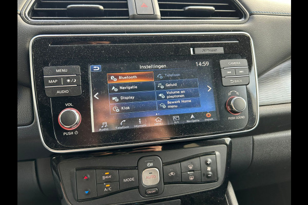 Nissan Leaf N-Connecta 40kWh Navi Ecc 360°Camera Adap.Cruise Pdc Keyless Blindspot Apple Carplay Android Auto Stoel+Stuurverwarming DAB Bluetooth Lmv Privacyglas Zeer compleet!