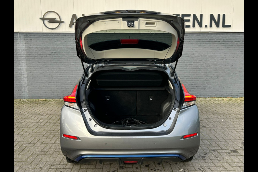 Nissan Leaf N-Connecta 40kWh Navi Ecc 360°Camera Adap.Cruise Pdc Keyless Blindspot Apple Carplay Android Auto Stoel+Stuurverwarming DAB Bluetooth Lmv Privacyglas Zeer compleet!