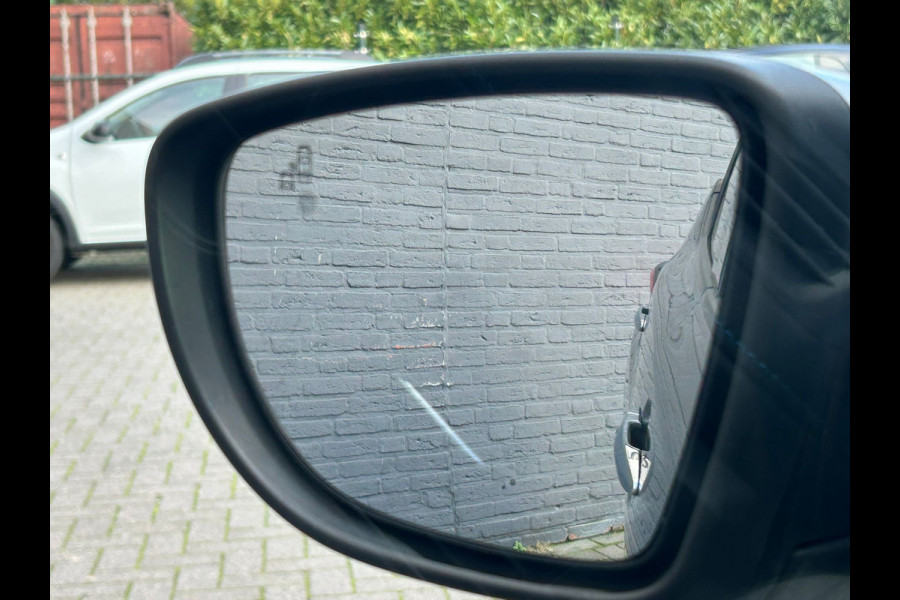 Nissan Leaf N-Connecta 40kWh Navi Ecc 360°Camera Adap.Cruise Pdc Keyless Blindspot Apple Carplay Android Auto Stoel+Stuurverwarming DAB Bluetooth Lmv Privacyglas Zeer compleet!