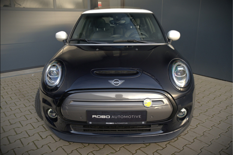 MINI Mini Electric Yours 33 kWh | Panoramadak | Harman Kardon | Head-Up Display | Union Jack | Stoelverwarming | Keyless | Apple Carplay | Navigatie | Camera | Parkeersensoren | Warmtepomp | Leer | Cruise Control | DAB |