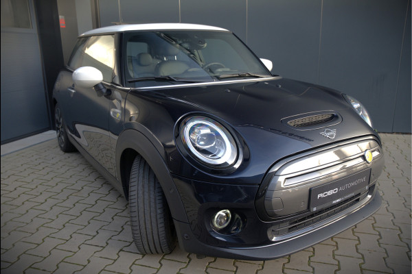 MINI Mini Electric Yours 33 kWh | Panoramadak | Harman Kardon | Head-Up Display | Union Jack | Stoelverwarming | Keyless | Apple Carplay | Navigatie | Camera | Parkeersensoren | Warmtepomp | Leer | Cruise Control | DAB |
