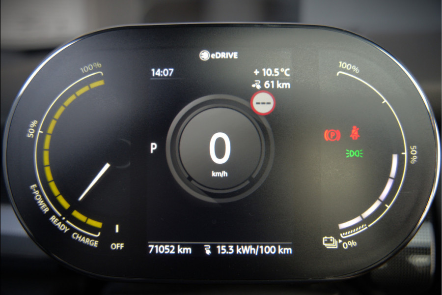 MINI Mini Electric Yours 33 kWh | Panoramadak | Harman Kardon | Head-Up Display | Union Jack | Stoelverwarming | Keyless | Apple Carplay | Navigatie | Camera | Parkeersensoren | Warmtepomp | Leer | Cruise Control | DAB |