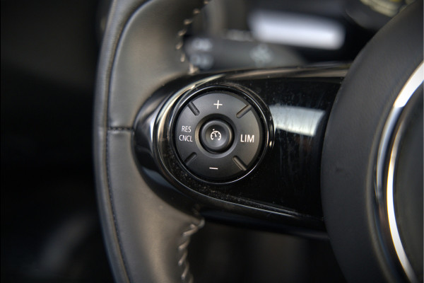 MINI Mini Electric Yours 33 kWh | Panoramadak | Harman Kardon | Head-Up Display | Union Jack | Stoelverwarming | Keyless | Apple Carplay | Navigatie | Camera | Parkeersensoren | Warmtepomp | Leer | Cruise Control | DAB |