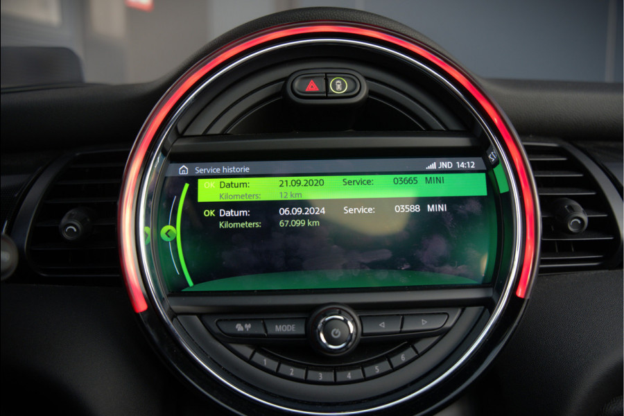 MINI Mini Electric Yours 33 kWh | Panoramadak | Harman Kardon | Head-Up Display | Union Jack | Stoelverwarming | Keyless | Apple Carplay | Navigatie | Camera | Parkeersensoren | Warmtepomp | Leer | Cruise Control | DAB |