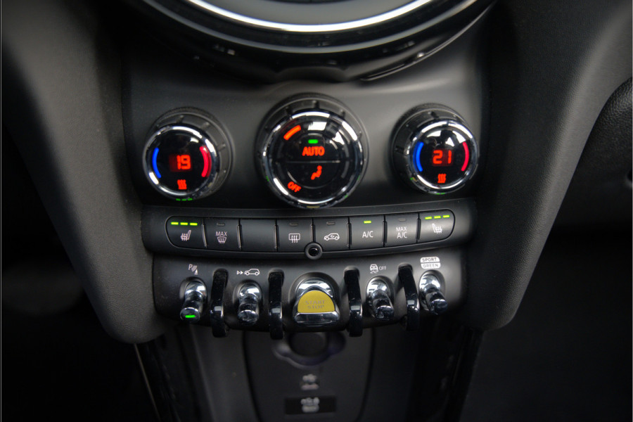 MINI Mini Electric Yours 33 kWh | Panoramadak | Harman Kardon | Head-Up Display | Union Jack | Stoelverwarming | Keyless | Apple Carplay | Navigatie | Camera | Parkeersensoren | Warmtepomp | Leer | Cruise Control | DAB |