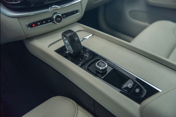 Volvo XC60 T6 Aut. Inscription Leder Navigatie Parkeercamera 340pk