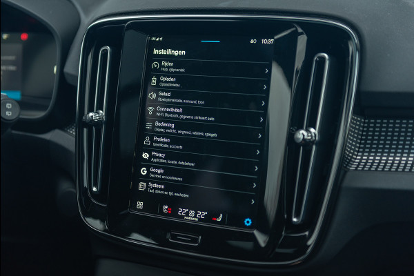 Volvo XC40 P8 Aut. R-Design ACC Leder Stoelverwarming Parkeercamera 408pk