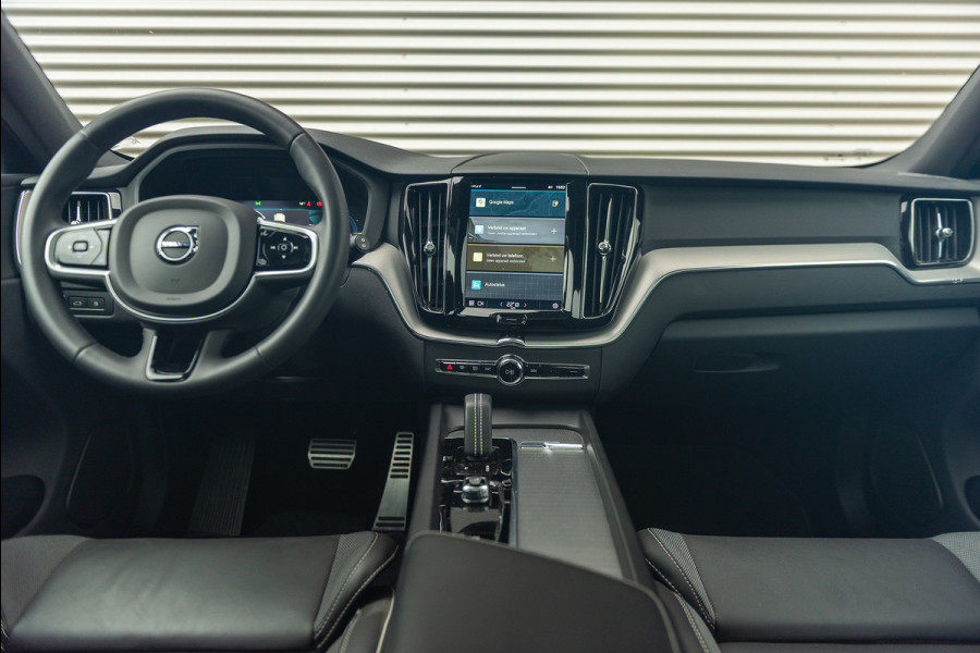 Volvo XC60 T6 Aut. LongRange R-Design Parkeercamera Panoramadak 350pk