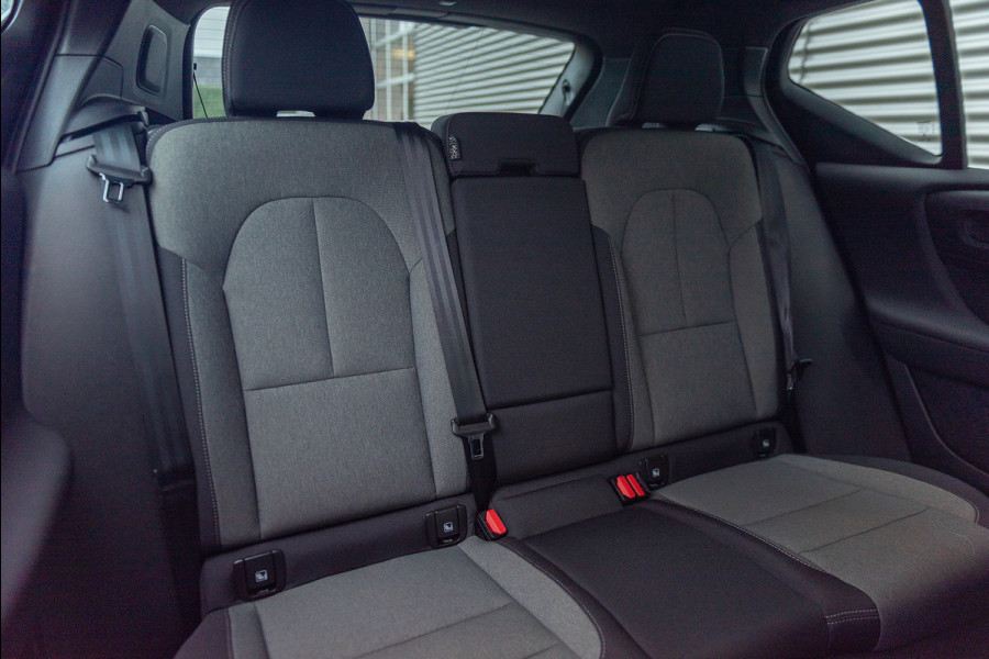 Volvo XC40 T4 Aut. Plug-In Hybrid Core Bright CruiseControl Parkeercamera 211pk