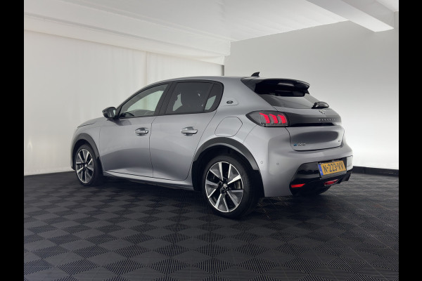 Peugeot e-208 EV GT Pack 50 kWh [ 3-Fase ] {SOH-89%} (INCL-BTW) (INCL-BTW) *FULL-LED | DIGI-COCKPIT | BLINDSPOT | CAMERA | LEATHER-ALCANTARA | AMBIENT-LIGHT | NAVI-FULLMAP | LANE-ASSIST | KEYLESS | DAB | CCS-FASTLOADER | HEATED-SPORTSEATS | 17'