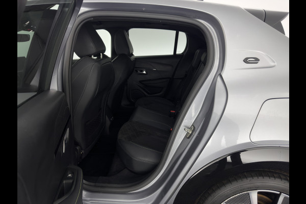 Peugeot e-208 EV GT Pack 50 kWh [ 3-Fase ] {SOH-89%} (INCL-BTW) (INCL-BTW) *FULL-LED | DIGI-COCKPIT | BLINDSPOT | CAMERA | LEATHER-ALCANTARA | AMBIENT-LIGHT | NAVI-FULLMAP | LANE-ASSIST | KEYLESS | DAB | CCS-FASTLOADER | HEATED-SPORTSEATS | 17'
