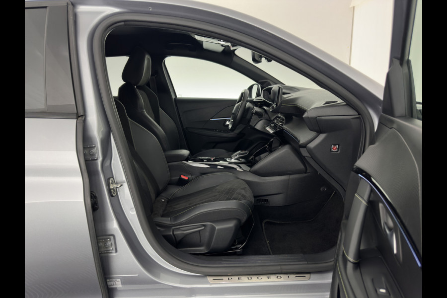 Peugeot e-208 EV GT Pack 50 kWh [ 3-Fase ] {SOH-89%} (INCL-BTW) (INCL-BTW) *FULL-LED | DIGI-COCKPIT | BLINDSPOT | CAMERA | LEATHER-ALCANTARA | AMBIENT-LIGHT | NAVI-FULLMAP | LANE-ASSIST | KEYLESS | DAB | CCS-FASTLOADER | HEATED-SPORTSEATS | 17'