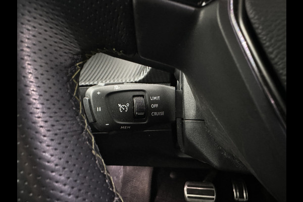 Peugeot e-208 EV GT Pack 50 kWh [ 3-Fase ] {SOH-89%} (INCL-BTW) (INCL-BTW) *FULL-LED | DIGI-COCKPIT | BLINDSPOT | CAMERA | LEATHER-ALCANTARA | AMBIENT-LIGHT | NAVI-FULLMAP | LANE-ASSIST | KEYLESS | DAB | CCS-FASTLOADER | HEATED-SPORTSEATS | 17'