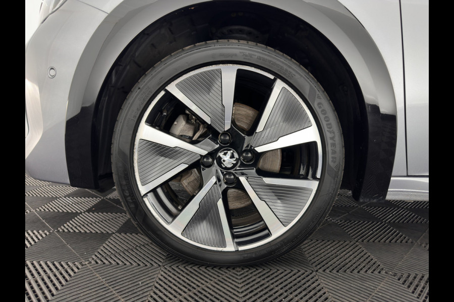 Peugeot e-208 EV GT Pack 50 kWh [ 3-Fase ] {SOH-89%} (INCL-BTW) (INCL-BTW) *FULL-LED | DIGI-COCKPIT | BLINDSPOT | CAMERA | LEATHER-ALCANTARA | AMBIENT-LIGHT | NAVI-FULLMAP | LANE-ASSIST | KEYLESS | DAB | CCS-FASTLOADER | HEATED-SPORTSEATS | 17'