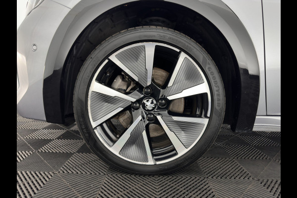 Peugeot e-208 EV GT Pack 50 kWh [ 3-Fase ] {SOH-89%} (INCL-BTW) (INCL-BTW) *FULL-LED | DIGI-COCKPIT | BLINDSPOT | CAMERA | LEATHER-ALCANTARA | AMBIENT-LIGHT | NAVI-FULLMAP | LANE-ASSIST | KEYLESS | DAB | CCS-FASTLOADER | HEATED-SPORTSEATS | 17'