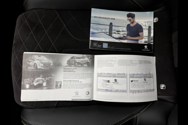 Peugeot e-208 EV GT Pack 50 kWh [ 3-Fase ] {SOH-89%} (INCL-BTW) (INCL-BTW) *FULL-LED | DIGI-COCKPIT | BLINDSPOT | CAMERA | LEATHER-ALCANTARA | AMBIENT-LIGHT | NAVI-FULLMAP | LANE-ASSIST | KEYLESS | DAB | CCS-FASTLOADER | HEATED-SPORTSEATS | 17'