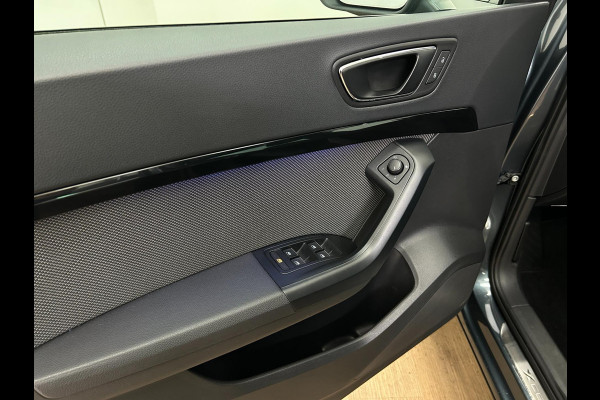 Seat Ateca Occasion 1.4 EcoTSI Xcellence | Grijs | Tweedehands Seat Ateca | Airco | Cruisecontrol | Achteruitrijcamera | Carplay