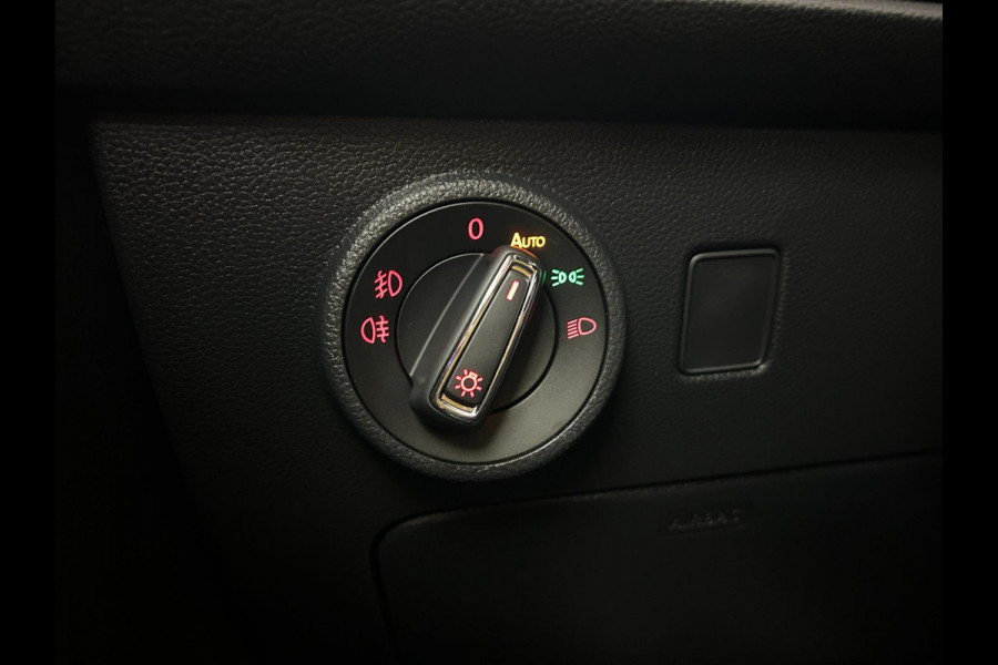 Seat Ateca Occasion 1.4 EcoTSI Xcellence | Grijs | Tweedehands Seat Ateca | Airco | Cruisecontrol | Achteruitrijcamera | Carplay