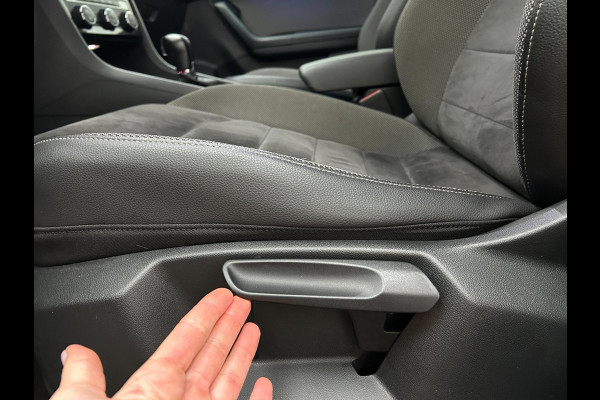 Seat Ateca Occasion 1.4 EcoTSI Xcellence | Grijs | Tweedehands Seat Ateca | Airco | Cruisecontrol | Achteruitrijcamera | Carplay