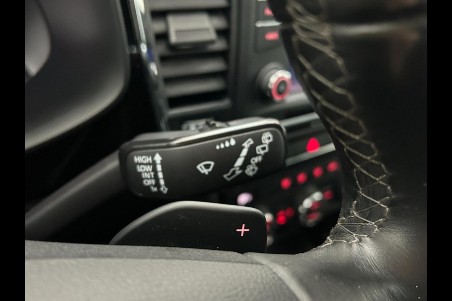 Seat Ateca Occasion 1.4 EcoTSI Xcellence | Grijs | Tweedehands Seat Ateca | Airco | Cruisecontrol | Achteruitrijcamera | Carplay