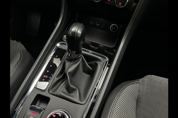 Seat Ateca Occasion 1.4 EcoTSI Xcellence | Grijs | Tweedehands Seat Ateca | Airco | Cruisecontrol | Achteruitrijcamera | Carplay