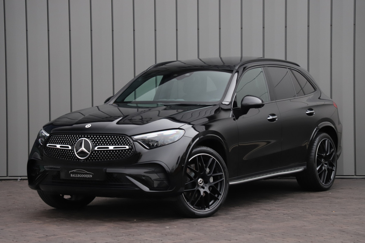 Mercedes-Benz GLC 300 AMG 4-Matic | 258PK | Luchtvering | Achterasbesturing | Massage | Head-up | Keyles-go | Burmester | Sfeerverlichting | Pano