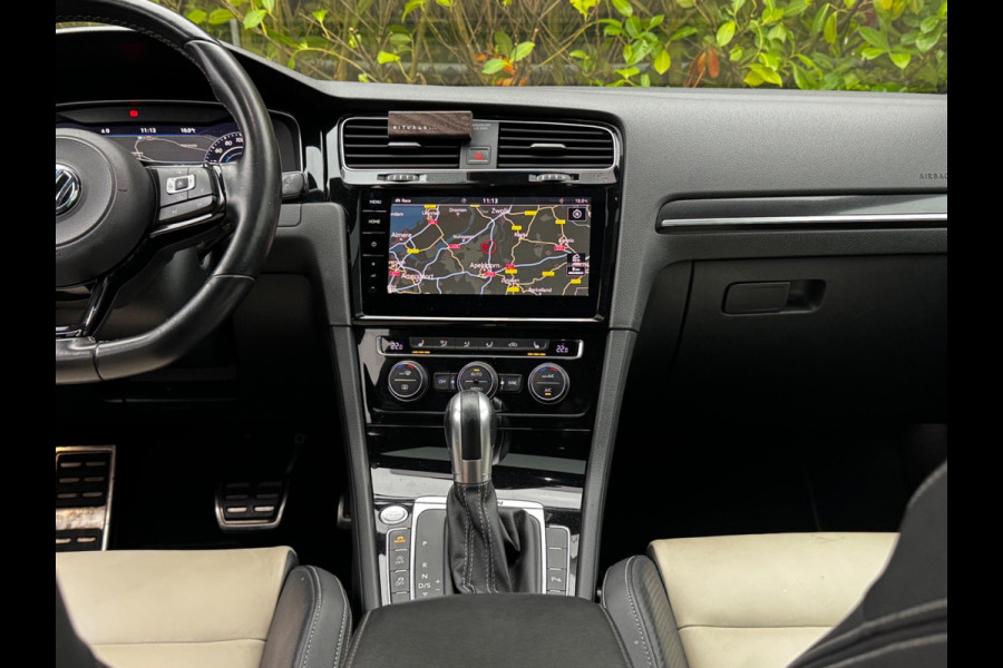 Volkswagen Golf 2.0TSI R 4MOTION 310PK PANO VIRTUAL DASH ADAPTIVE CRUISE CARPLAY LEDER ELEKTRISCHE VERSTELLING