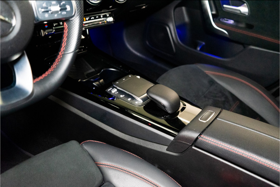 Mercedes-Benz CLA-Klasse Shooting Brake 250 e AMG Line 218PK Premium | Night | Sfeer | MBUX | Stoelverw. | Multibeam | Garantie