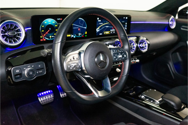 Mercedes-Benz CLA-Klasse Shooting Brake 250 e AMG Line 218PK Premium | Night | Sfeer | MBUX | Stoelverw. | Multibeam | Garantie