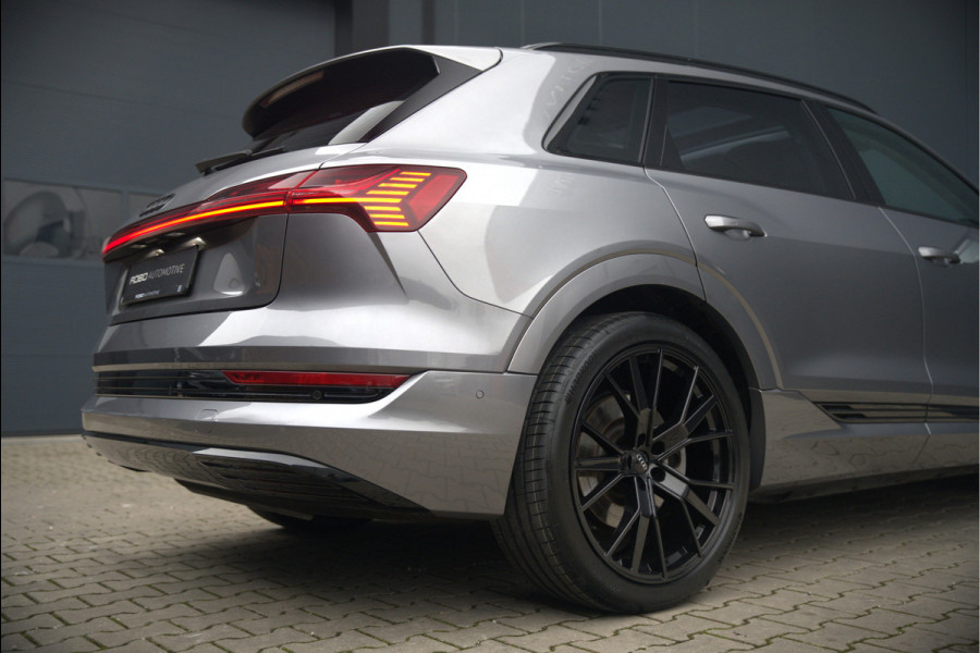 Audi e-tron e-tron 50 quattro Launch edition plus 71 kWh | Black Edition | Panoramadak | Memory Seats | Luchtvering | Adaptive Cruise Control | Keyless | Matrix LED | Leder | Stoelverwarming | NAP |