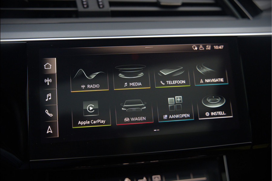 Audi e-tron e-tron 50 quattro Launch edition plus 71 kWh | Black Edition | Panoramadak | Memory Seats | Luchtvering | Adaptive Cruise Control | Keyless | Matrix LED | Leder | Stoelverwarming | NAP |