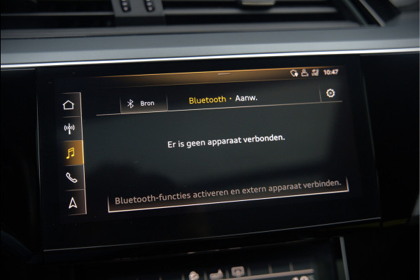 Audi e-tron e-tron 50 quattro Launch edition plus 71 kWh | Black Edition | Panoramadak | Memory Seats | Luchtvering | Adaptive Cruise Control | Keyless | Matrix LED | Leder | Stoelverwarming | NAP |