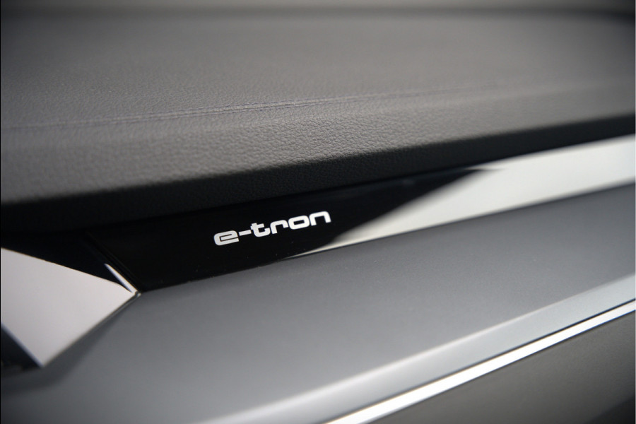 Audi e-tron e-tron 50 quattro Launch edition plus 71 kWh | Black Edition | Panoramadak | Memory Seats | Luchtvering | Adaptive Cruise Control | Keyless | Matrix LED | Leder | Stoelverwarming | NAP |