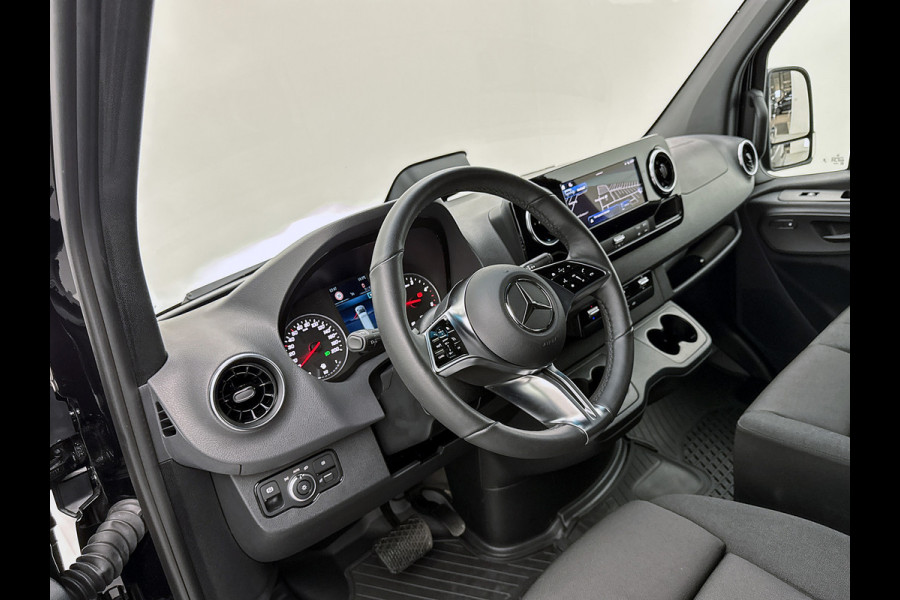 Mercedes-Benz Sprinter 319 1.9 CDI L2 Pro 3500kg trekhaak + opstap Navigatie Stoel + stuurverwarming Betimmering BPM-vrij Led