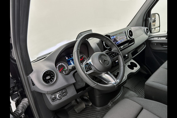 Mercedes-Benz Sprinter 319 1.9 CDI L2 Pro 3500kg trekhaak + opstap Navigatie Stoel + stuurverwarming Betimmering BPM-vrij Led