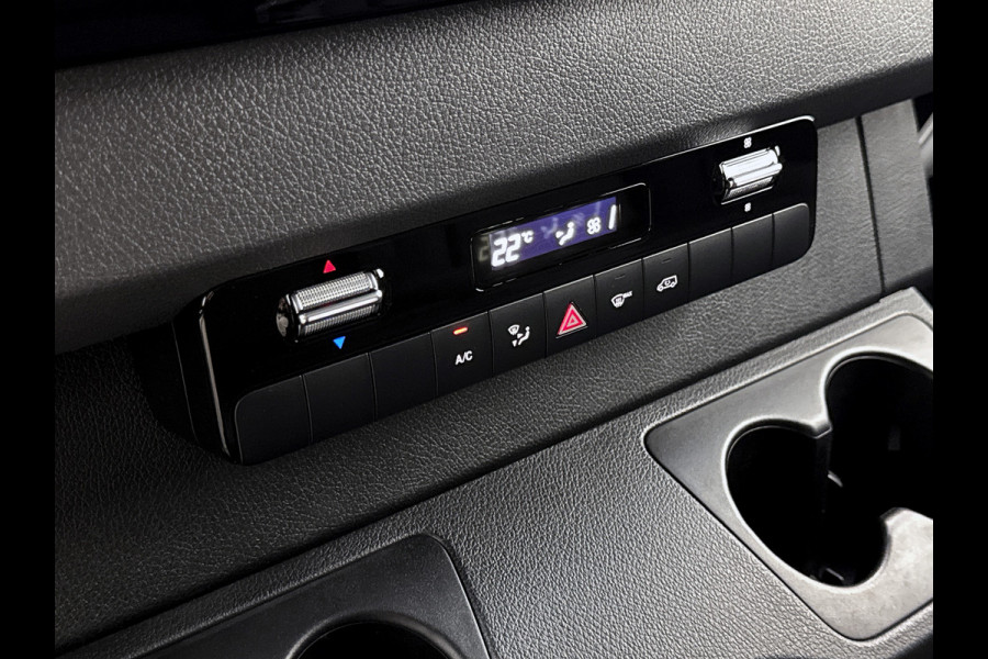 Mercedes-Benz Sprinter 319 1.9 CDI L2 Pro 3500kg trekhaak + opstap Navigatie Stoel + stuurverwarming Betimmering BPM-vrij Led