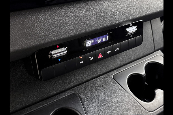 Mercedes-Benz Sprinter 319 1.9 CDI L2 Pro 3500kg trekhaak + opstap Navigatie Stoel + stuurverwarming Betimmering BPM-vrij Led