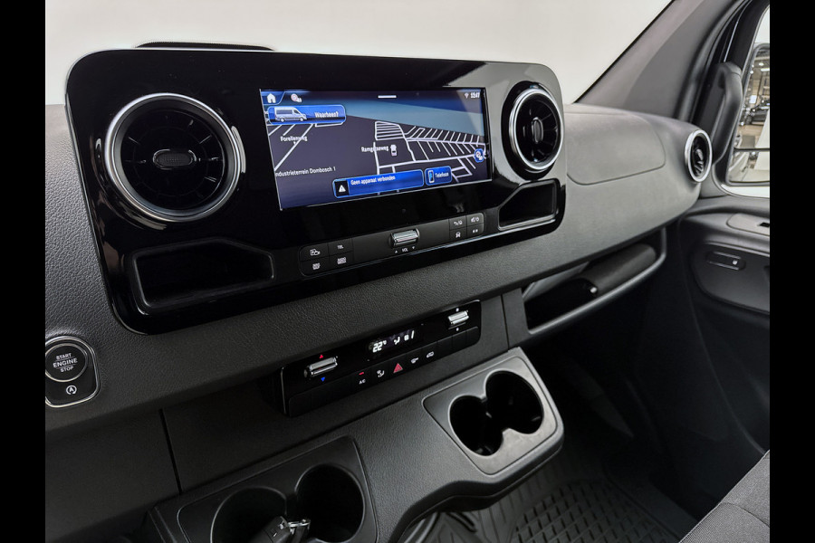 Mercedes-Benz Sprinter 319 1.9 CDI L2 Pro 3500kg trekhaak + opstap Navigatie Stoel + stuurverwarming Betimmering BPM-vrij Led