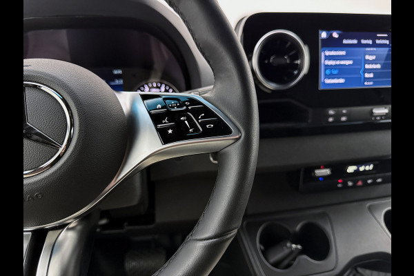 Mercedes-Benz Sprinter 319 1.9 CDI L2 Pro 3500kg trekhaak + opstap Navigatie Stoel + stuurverwarming Betimmering BPM-vrij Led