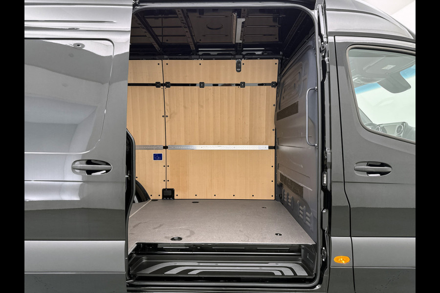 Mercedes-Benz Sprinter 319 1.9 CDI L2 Pro 3500kg trekhaak + opstap Navigatie Stoel + stuurverwarming Betimmering BPM-vrij Led