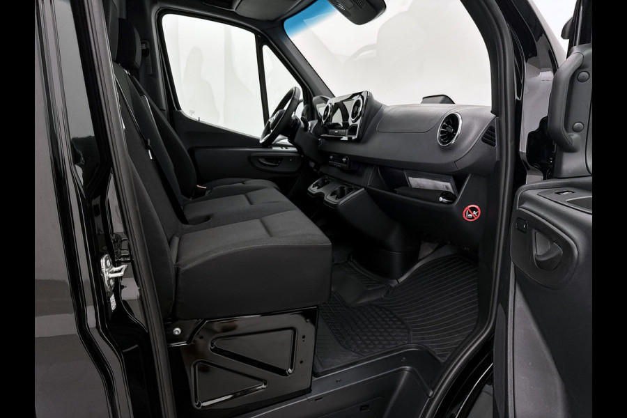 Mercedes-Benz Sprinter 319 1.9 CDI L2 Pro 3500kg trekhaak + opstap Navigatie Stoel + stuurverwarming Betimmering BPM-vrij Led