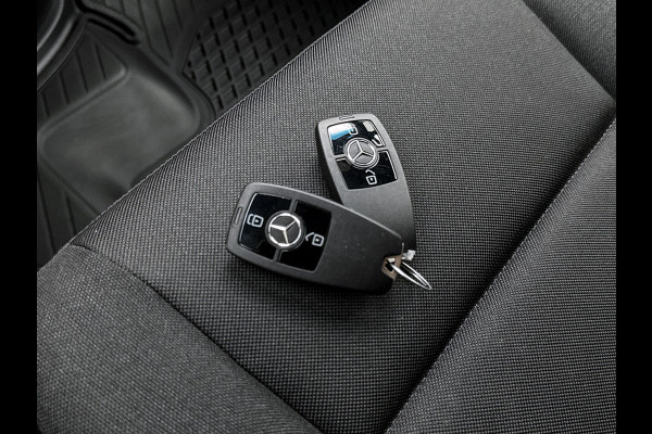 Mercedes-Benz Sprinter 319 1.9 CDI L2 Pro 3500kg trekhaak + opstap Navigatie Stoel + stuurverwarming Betimmering BPM-vrij Led