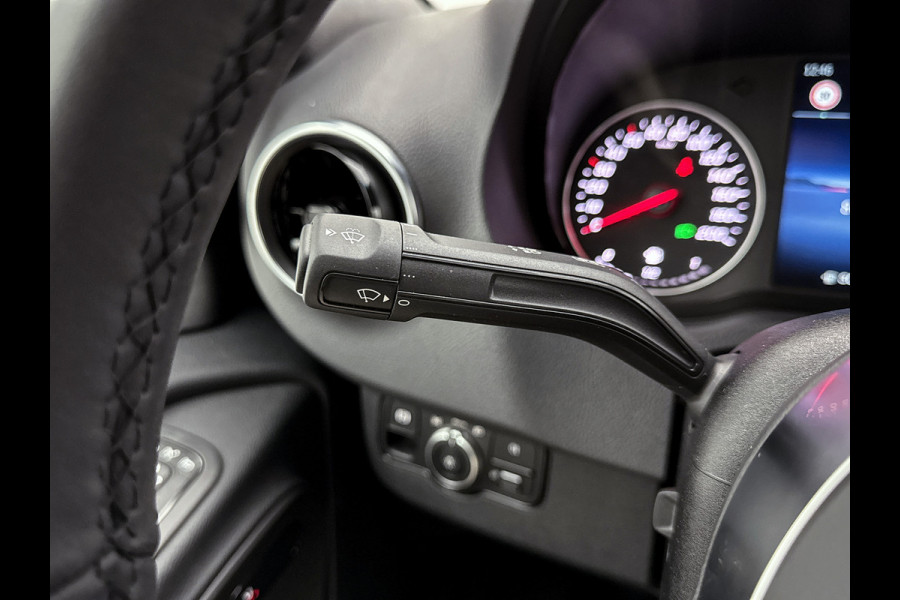 Mercedes-Benz Sprinter 319 1.9 CDI L2 Pro 3500kg trekhaak + opstap Navigatie Stoel + stuurverwarming Betimmering BPM-vrij Led