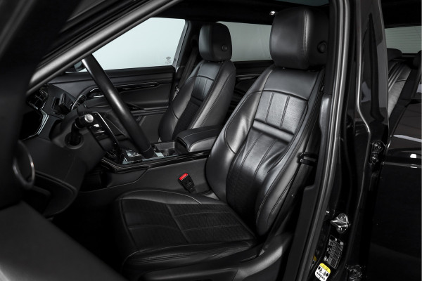 Land Rover Range Rover Evoque 1.5 P300e AWD R-Dynamic HSE - Automaat | Pano | Dig. Cockpit | Adapt. Cruise | Elek. Stoel | Stoelverw. | Meridian Sound | PDC | Camera | NAV + App. Connect | ECC | DAB | Elek. Klep | LM 20" |