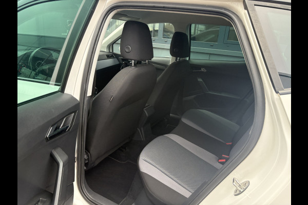 Seat Arona 1.0 TSi 95pk Style Business Intense KEYLESS/CAMERA/NAVI/CARPLAY/PDC