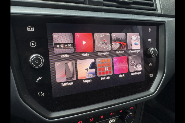 Seat Arona 1.0 TSi 95pk Style Business Intense KEYLESS/CAMERA/NAVI/CARPLAY/PDC