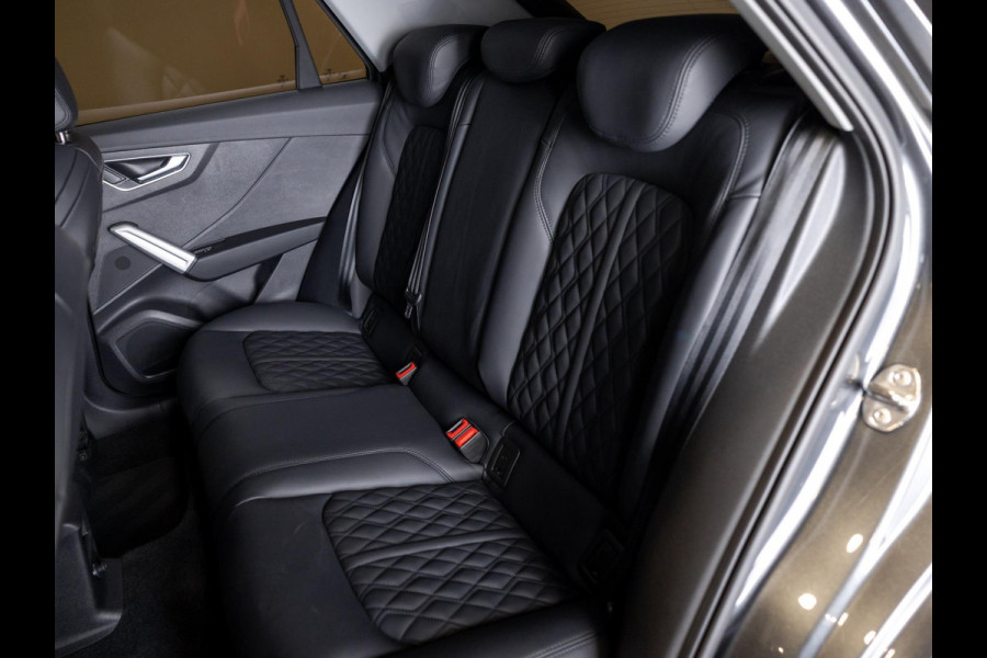 Audi Q2 35 TFSI S Edition / 150pk / Leder / Stoelverwarming / Keyless entry / Matrix LED / Adaptieve cruise control /