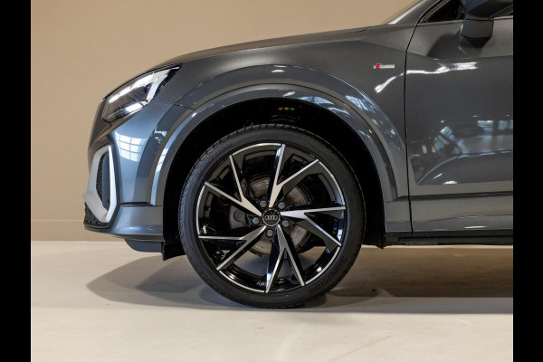 Audi Q2 35 TFSI S Edition / 150pk / Leder / Stoelverwarming / Keyless entry / Matrix LED / Adaptieve cruise control /