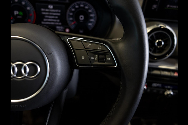 Audi Q2 35 TFSI S Edition / 150pk / Leder / Stoelverwarming / Keyless entry / Matrix LED / Adaptieve cruise control /